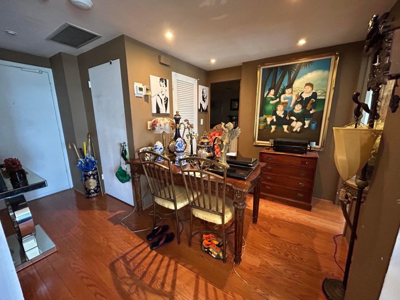 Condo for sale at Coral Ridge Towers South 414