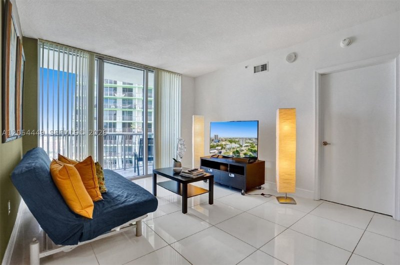 Apartment for rent at Opera Tower 2911