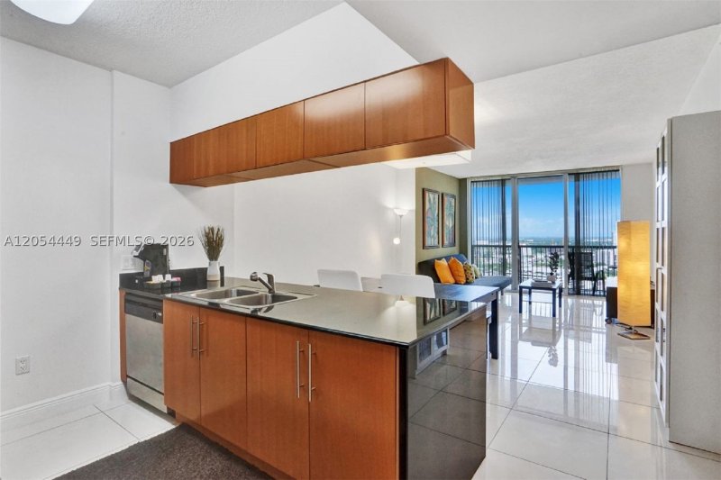 Apartment for rent at Opera Tower 2911