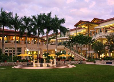 Aluguel de apartamento no One Village Place 803