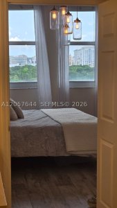 Aluguel de apartamento no One Village Place 803