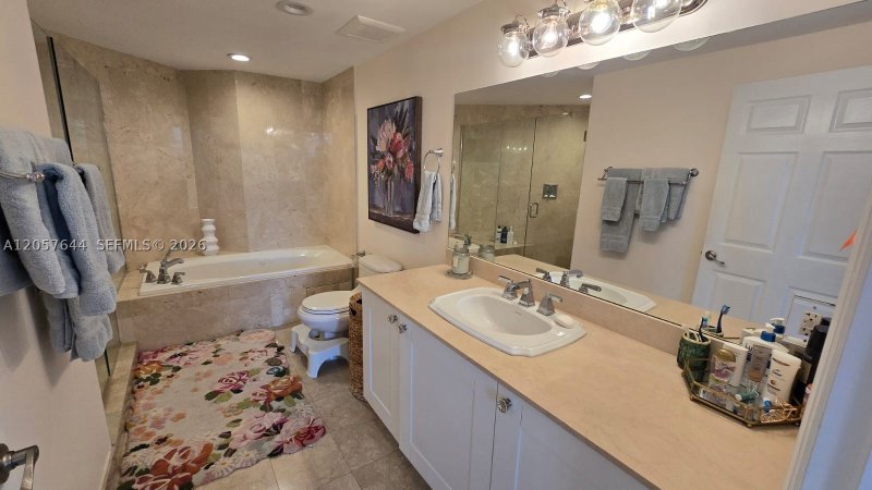 Apartment for rent at One Village Place 803