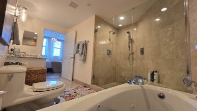 Aluguel de apartamento no One Village Place 803