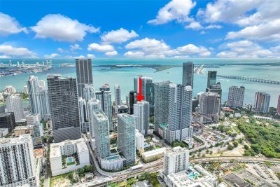 Comprar apartamento no Vue at Brickell 812