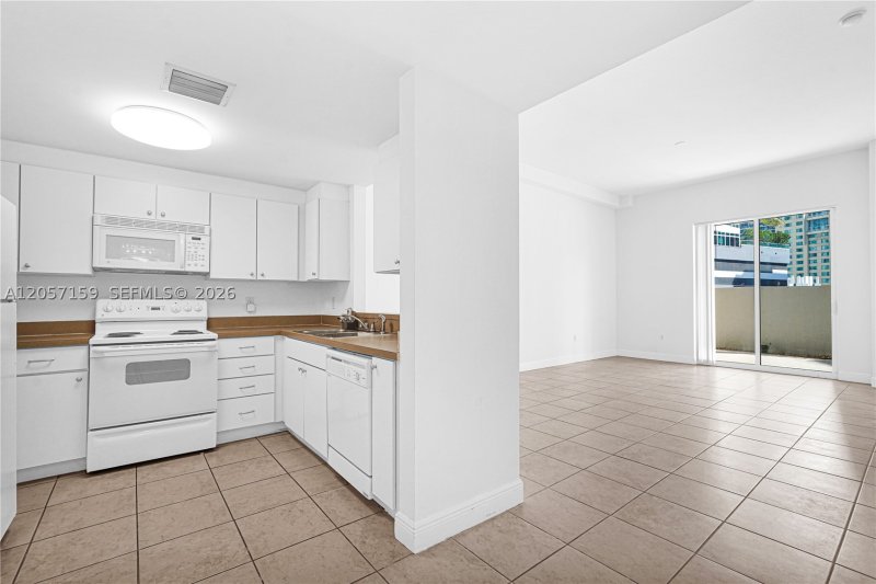 Comprar apartamento no Vue at Brickell 812