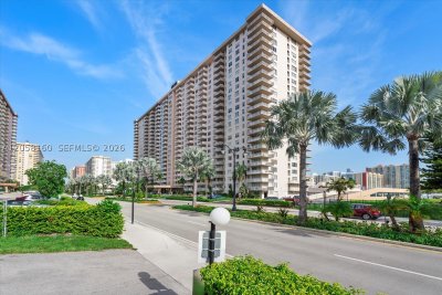 Comprar apartamento no Winston Towers 2102