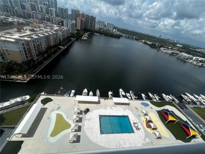 Comprar apartamento no Winston Towers 2102