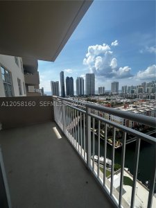 Comprar apartamento no Winston Towers 2102