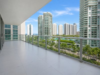 Aluguel de apartamento no Arlen House 4-802