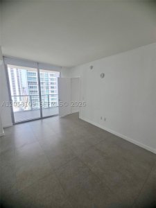 Comprar apartamento no 1100 Millecento 2001