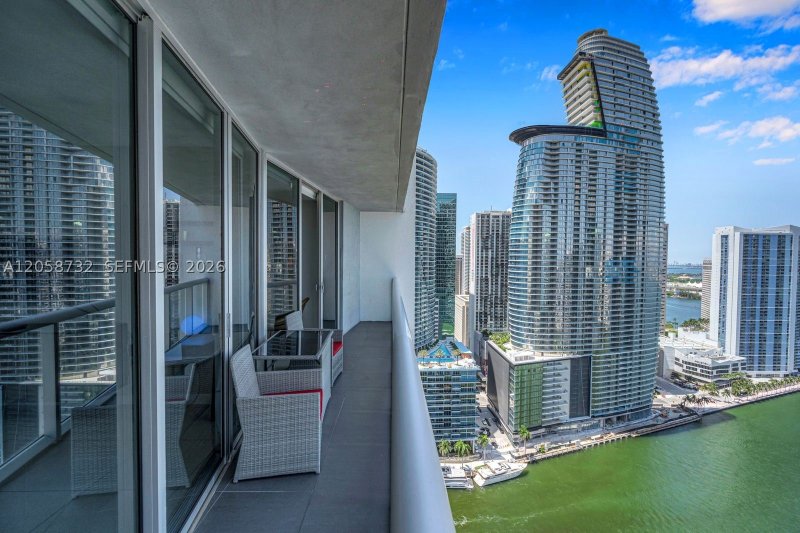 Condo for sale at Icon Brickell Viceroy 3401