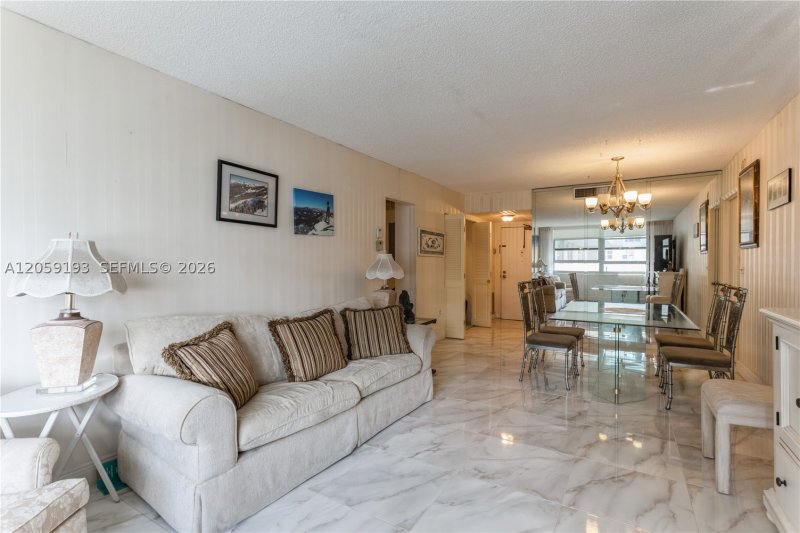 Comprar apartamento en Manatee 1101