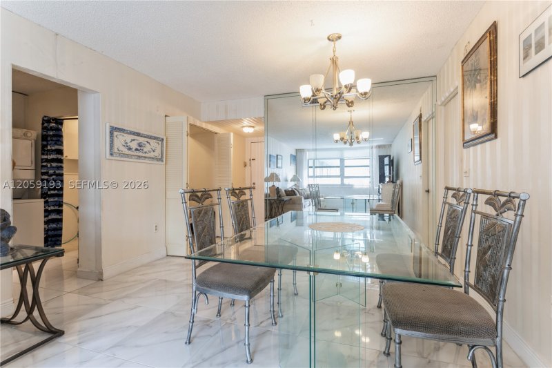 Comprar apartamento en Manatee 1101