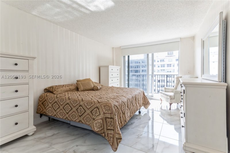 Comprar apartamento en Manatee 1101