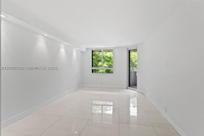 Alquiler de apartamento en Key Colony IV Botanica 207