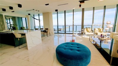 Comprar apartamento en One Paraiso PH4901