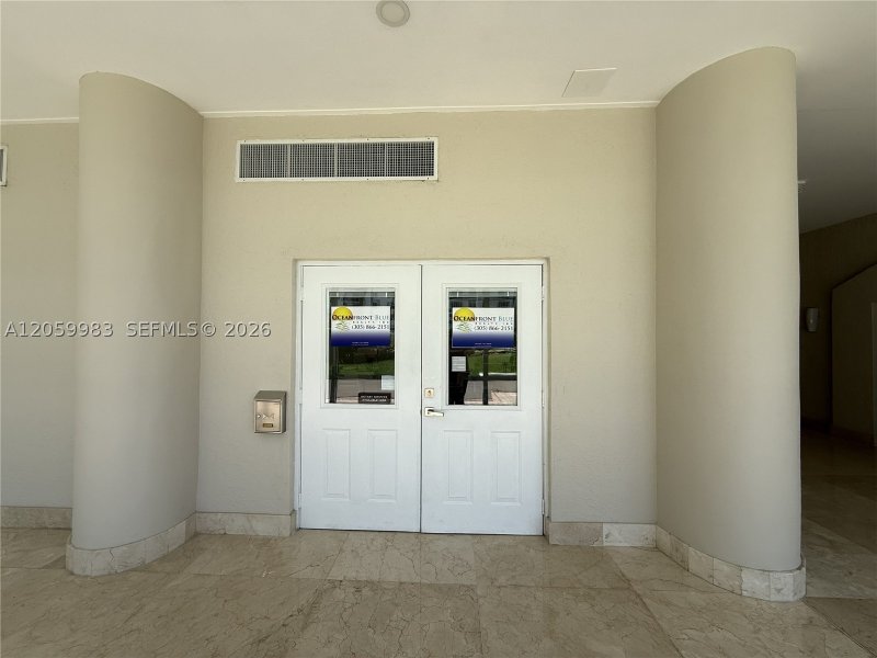 Condo for sale at Carriage Club North C2