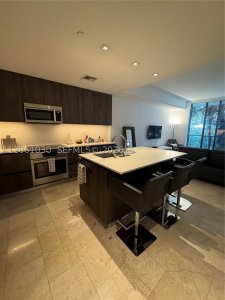 Aluguel de apartamento no Brickell City Centre Rise 805