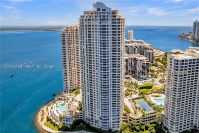 Comprar apartamento en Three Tequesta Point 1102