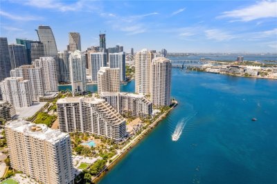 Comprar apartamento en Three Tequesta Point 1102