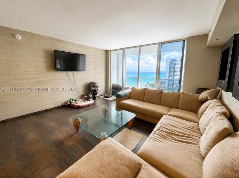 Condo for sale at Beach Club Two 1405