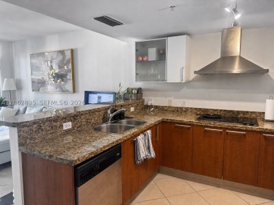Comprar apartamento no Sail at Brickell 2007