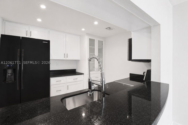 Apartment for rent at Grandview Palace 1809