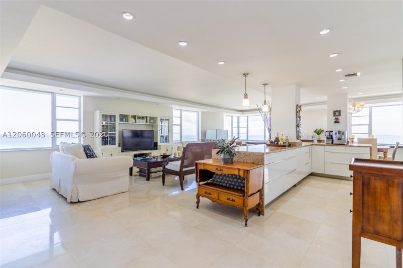 Condo for sale at Imperial House 11E