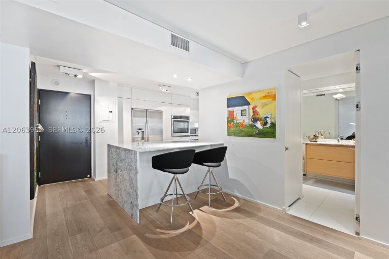 Condo for sale at Yacht Harbour 8E