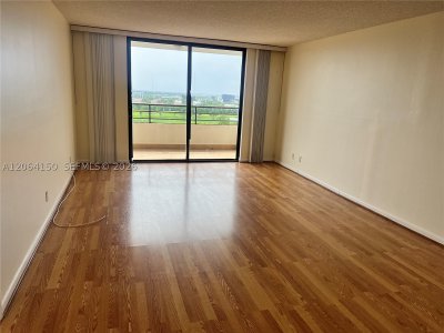 Aluguel de apartamento no Olympus Towers 1609