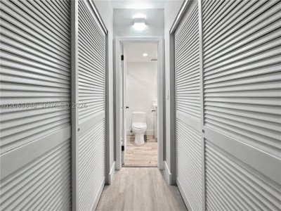 Aluguel de apartamento no Gables Waterway Towers 818