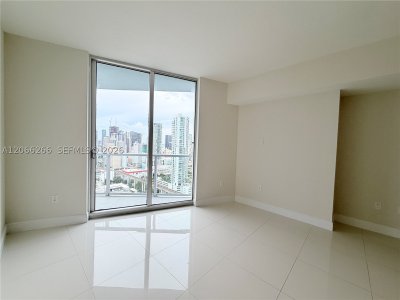 Comprar apartamento en Latitude On The River 3105