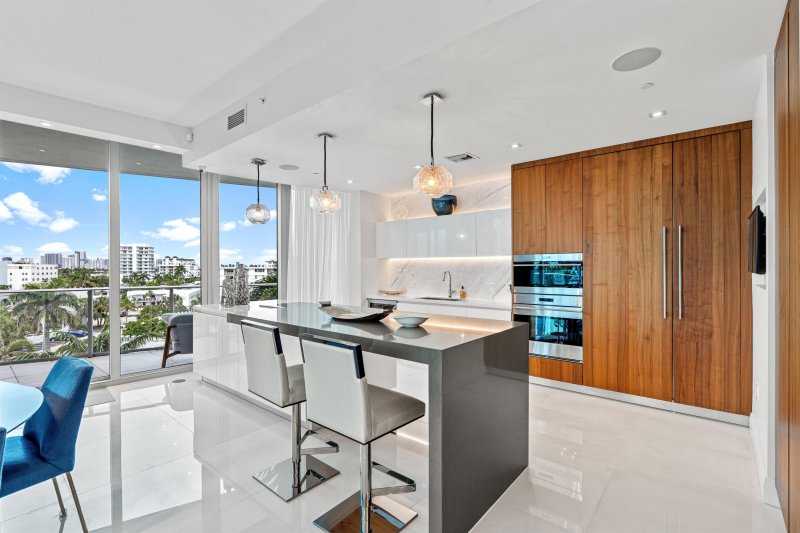 Condo for sale at Paramount Fort Lauderdale 405