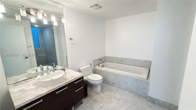 Comprar apartamento en Vizcayne Everglades On The Bay 808