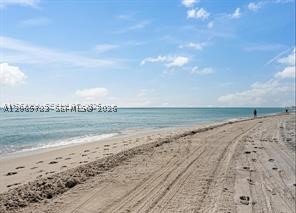 Condo for sale at Pavilion 714
