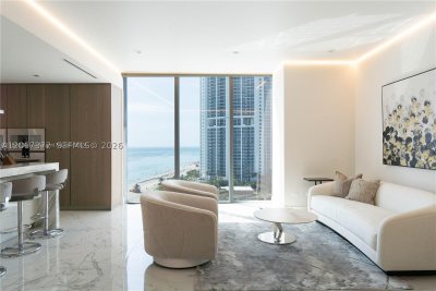 Alquiler de apartamento en Turnberry Ocean Club 1104