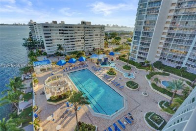 Comprar apartamento en Grandview Palace 902