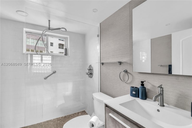 Apartment for rent at The Mediterranean 706
