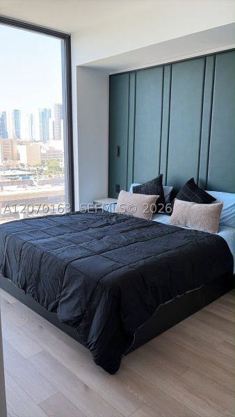 Alquiler de apartamento en E11EVEN Hotel & Residences 1204