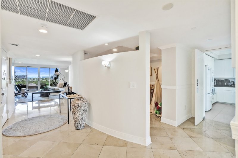 Condo for sale at Ocean Club Lake Tower 603