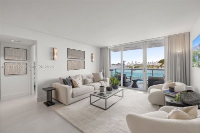 Comprar apartamento en Floridian 709