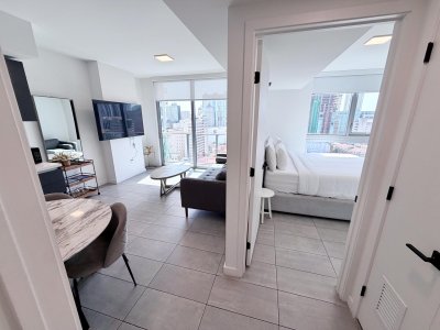 Comprar apartamento en YotelPad Miami Unit 1903