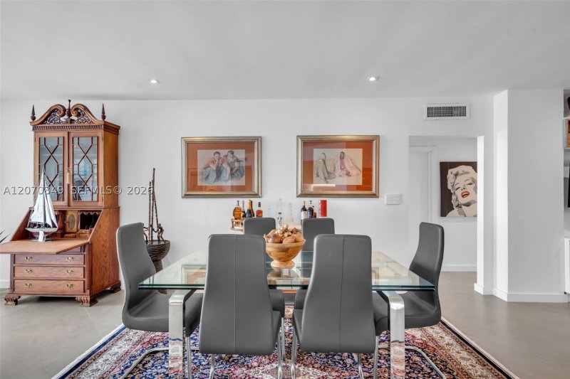 Condo for sale at Island House PB4