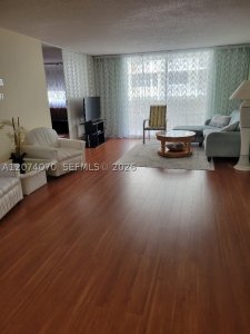 Comprar apartamento en Plaza Towers North 307