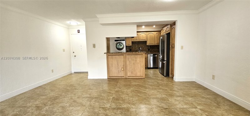 Condo for sale at Valencia Grande Condos 404