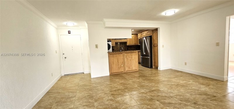 Condo for sale at Valencia Grande Condos 404