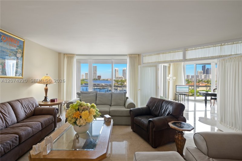 Condo for sale at 7000 Williams Island 609