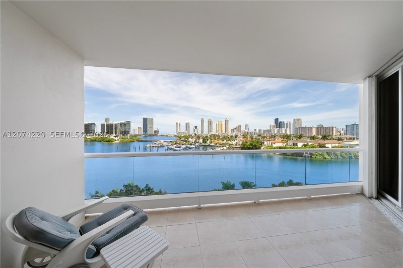 Condo for sale at 7000 Williams Island 609