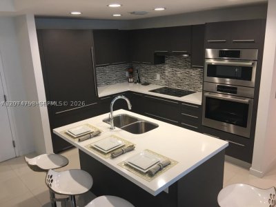 Comprar apartamento no Midtown Doral 707