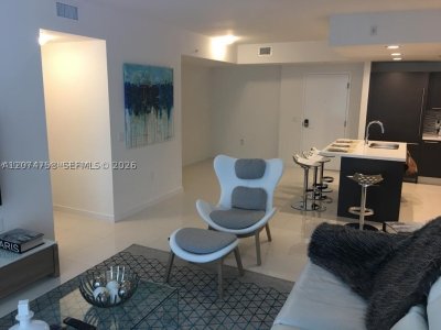Comprar apartamento no Midtown Doral 707